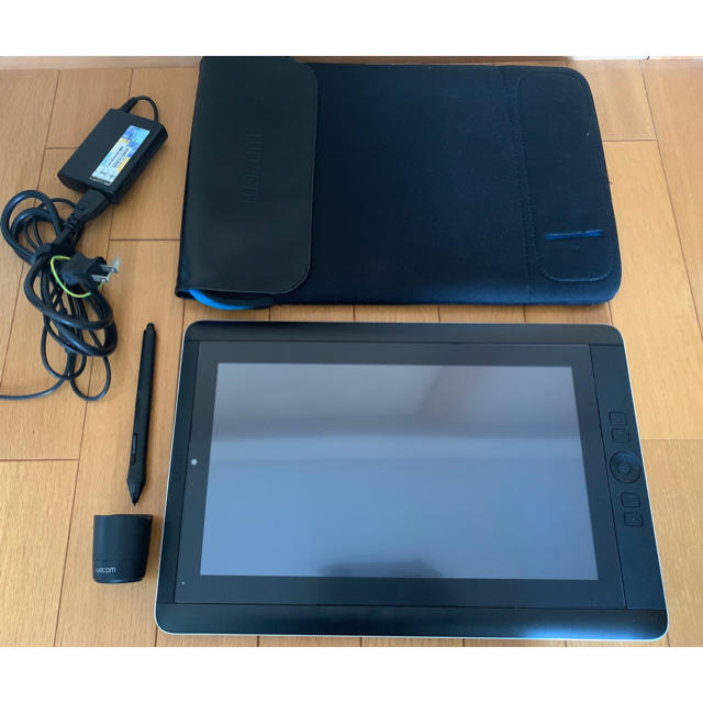 Wacom 液タブ 13型HD Cintiq Companion