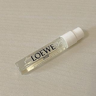 ロエベ(LOEWE)のakari107さま専用！ロエベ 香水サンプルサイズ(香水(女性用))