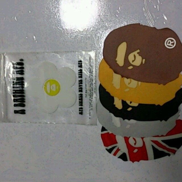 A BATHING APE(アベイシングエイプ)のA BATHING APE ステッカー その他のその他(その他)の商品写真