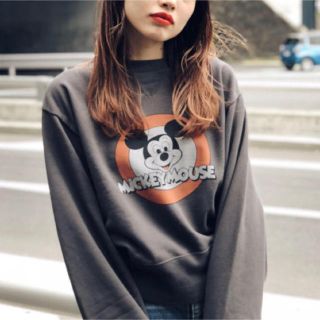 moussy 渋谷店限定トレーナー