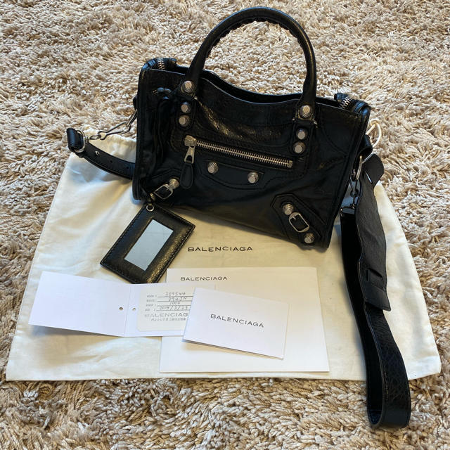 BALENCIAGA BAG(バレンシアガバッグ)の【正規品】美品❤️バレンシアガバッグ　　　　　　　ジャイアントミニシティ レディースのバッグ(ショルダーバッグ)の商品写真