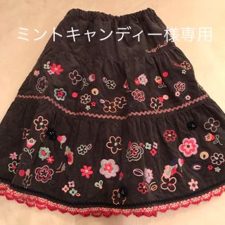 メゾピアノ(mezzo piano)のメゾピアノ　刺繍スカート　130cm(スカート)