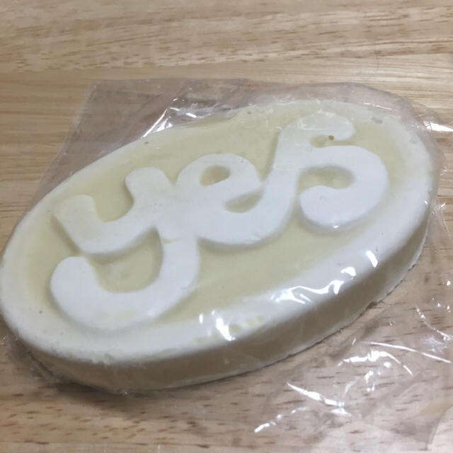 LUSH(ラッシュ)のLUSH☆yes yes yes コスメ/美容のボディケア(ボディオイル)の商品写真