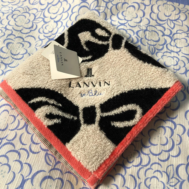 LANVIN en Bleu(ランバンオンブルー)のミニタオル   レディースのファッション小物(ハンカチ)の商品写真