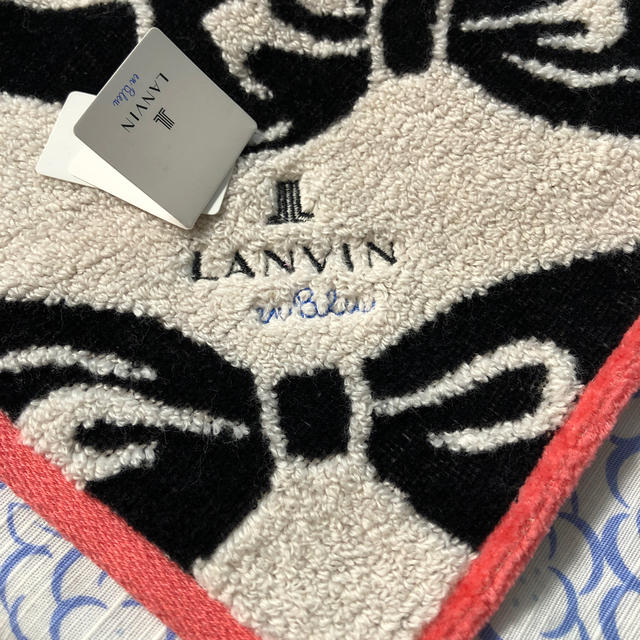 LANVIN en Bleu(ランバンオンブルー)のミニタオル   レディースのファッション小物(ハンカチ)の商品写真