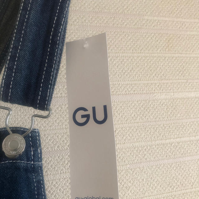 GU(ジーユー)のGU❤️サロペットテーパードパンツ レディースのパンツ(サロペット/オーバーオール)の商品写真