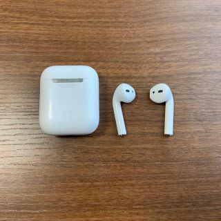 アップル(Apple)のAirPods    初期型(ヘッドフォン/イヤフォン)