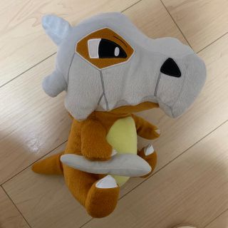 ポケモン　カラカラ　ぬいぐるみ(ぬいぐるみ)