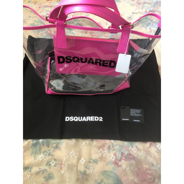 DSQUARED2(ディースクエアード)のディスクエァード2  レザー　ビニール　トートバック　エルメス　ルイヴィトン  レディースのバッグ(トートバッグ)の商品写真