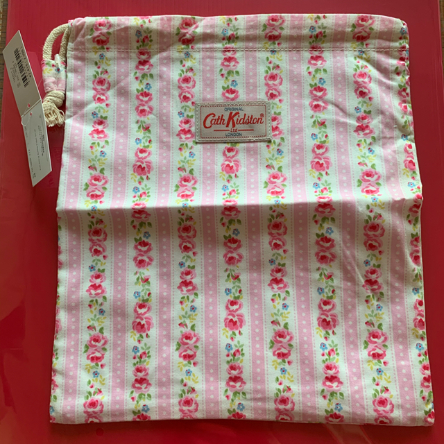 Cath Kidston(キャスキッドソン)の※ なおちゃん様専用 『新品 』キャスキッドソン 巾着袋  ピンク✖️白花柄 レディースのファッション小物(ポーチ)の商品写真