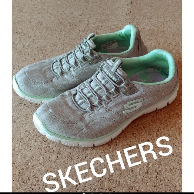 SKECHERS(スケッチャーズ)のSKECHERS★スニーカー24.5㎝スケッチャーズ レディースの靴/シューズ(スニーカー)の商品写真