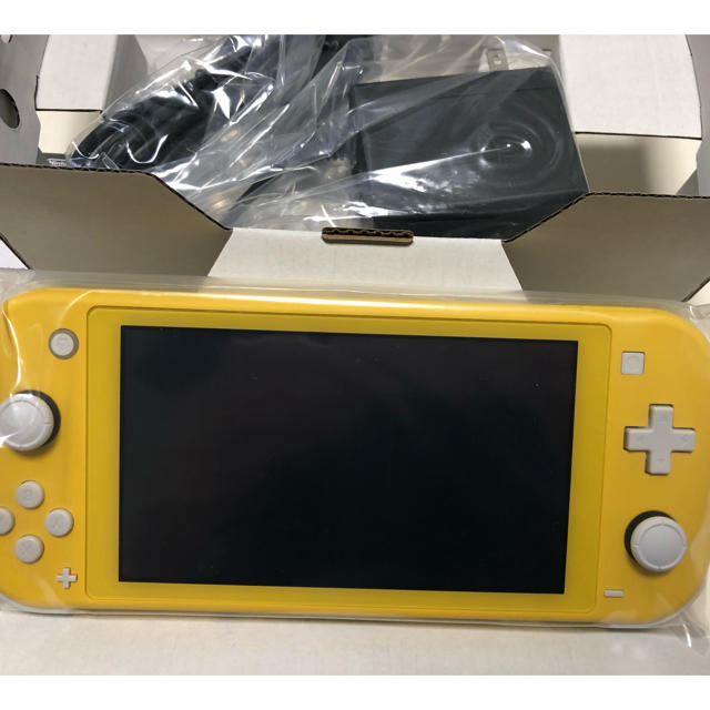 Nintendo Switch(ニンテンドースイッチ)のNintendo Switch NINTENDO SWITCH LITE  エンタメ/ホビーのゲームソフト/ゲーム機本体(携帯用ゲーム機本体)の商品写真