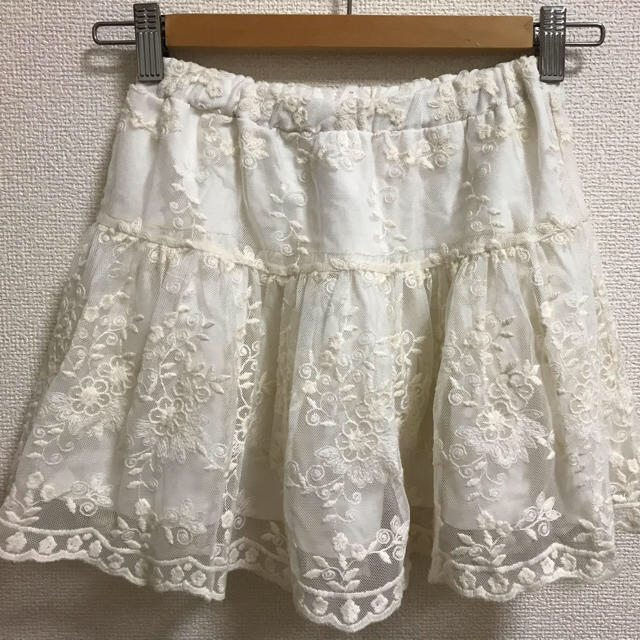 ZARA KIDS(ザラキッズ)のくまモンの里様専用Zara kids140 レーススカート キッズ/ベビー/マタニティのキッズ服女の子用(90cm~)(スカート)の商品写真