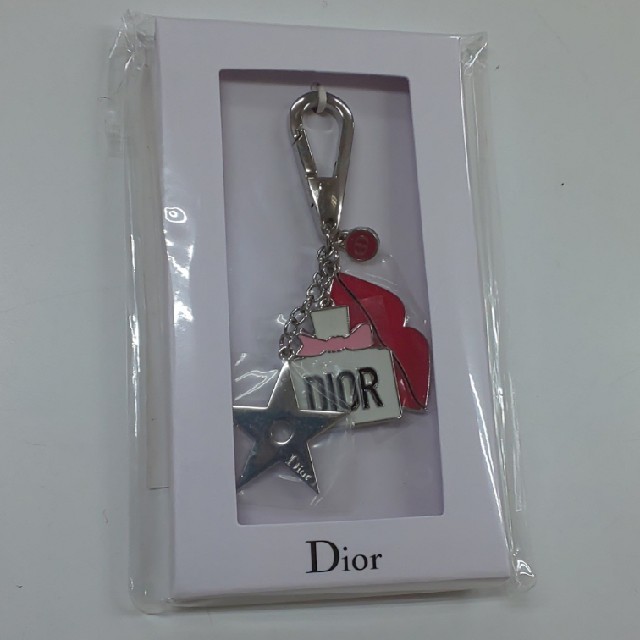 Dior(ディオール)のdior ノベルティキーホルダー エンタメ/ホビーのコレクション(ノベルティグッズ)の商品写真