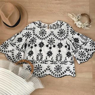 ザラ(ZARA)のZARA ザラ＊スカラップレース 刺繍ブラウス(シャツ/ブラウス(長袖/七分))