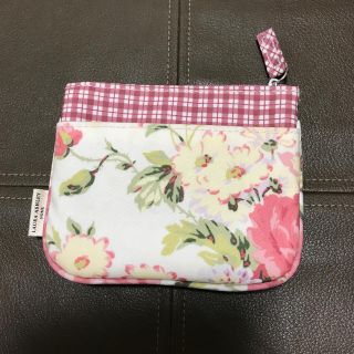 ローラアシュレイ(LAURA ASHLEY)のローラアシュレイ　ティッシュポーチ(ポーチ)