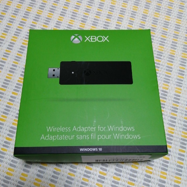 Xbox(エックスボックス)のXbox Wireless Adapter for Windows スマホ/家電/カメラのPC/タブレット(PC周辺機器)の商品写真