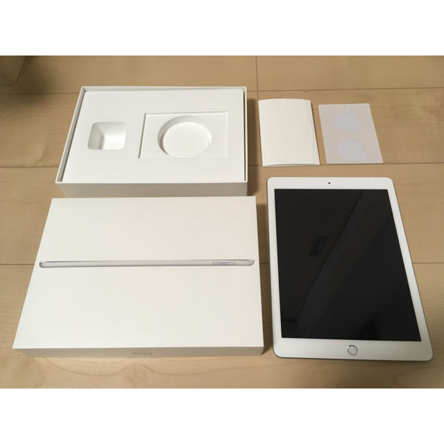 【ジャンク】APPLE iPad WIFI 32GB 2017 シルバー