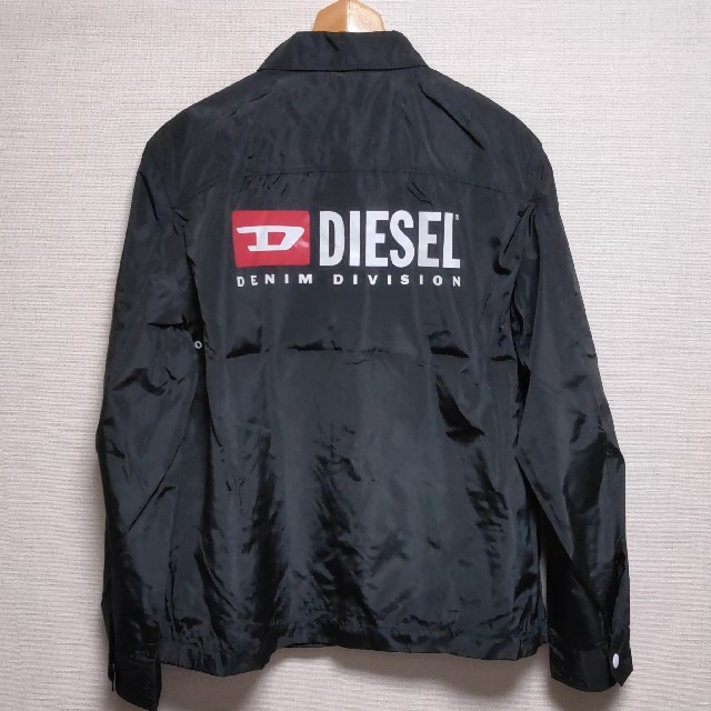 DIESEL(ディーゼル)のDIESEL J Roman P コーチジャケット　Lサイズ メンズのジャケット/アウター(ナイロンジャケット)の商品写真