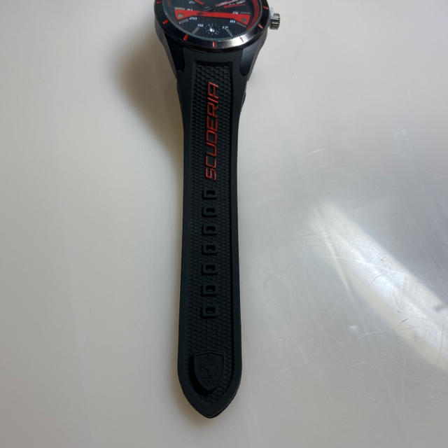 訳ありフェラーリ腕時計　Ferrari 高級腕時計　シリコンベルト　在庫処分中 メンズの時計(腕時計(アナログ))の商品写真