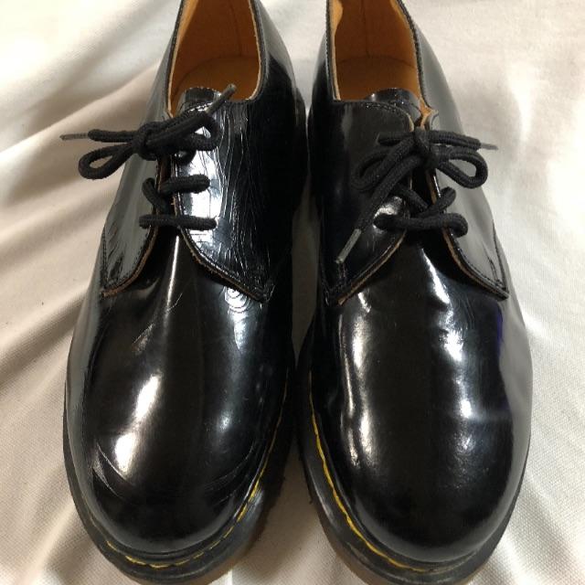 Dr.Martens(ドクターマーチン)のデッドストック 激レアモデル☆☆イングランド☆☆ブラックパテントレザー ３ホール レディースの靴/シューズ(ローファー/革靴)の商品写真