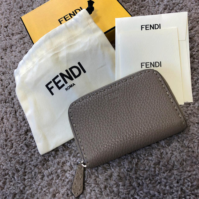 FENDI(フェンディ)のFENDI 確実本物 セレリア コイン カード ケース コンパクト 財布 サイフ レディースのファッション小物(コインケース)の商品写真