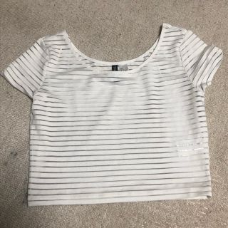 エイチアンドエム(H&M)のショート丈Tシャツ H&M(Tシャツ(半袖/袖なし))