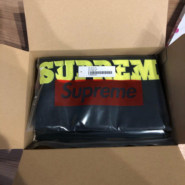 シュプリーム　Tシャツ　supreme