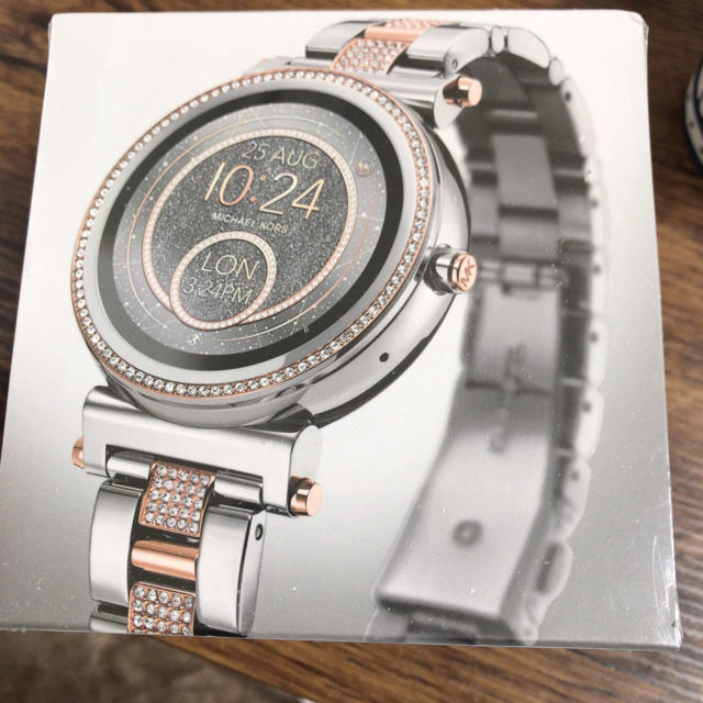 Michael Kors(マイケルコース)の新品未開封マイケルコースmichelkorsスマートウォッチ腕時計ゴールド レディースのファッション小物(腕時計)の商品写真