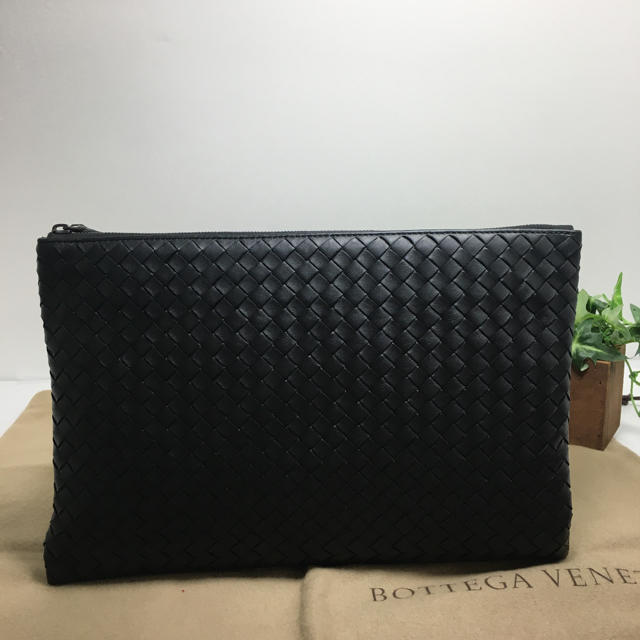 色ブラックAランク✨BOTTEGA VENETA イントレチャート  クラッチバッグ