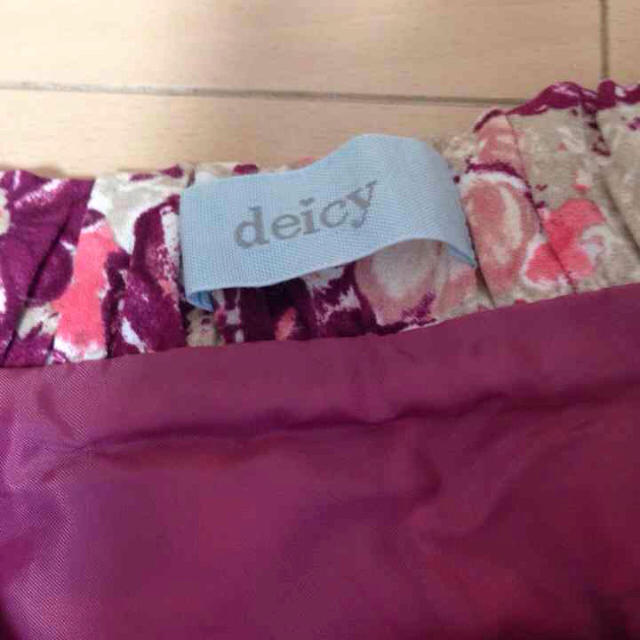deicy(デイシー)の値下げ！！deicy★花柄スカート レディースのスカート(ひざ丈スカート)の商品写真