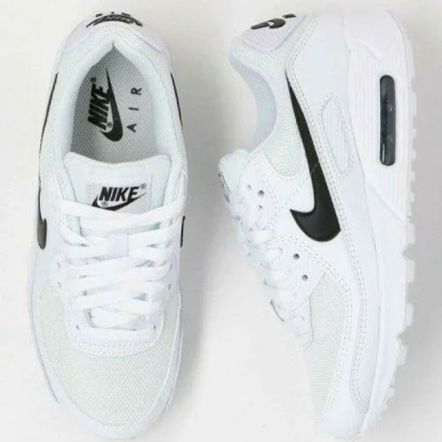 【SALE/55%OFF】 NIKE - ナイキ エアマックス90 23.5cm スニーカー 【SALE/55%OFF】 NIKE - ナイキ エアマックス90 23.5cm スニーカー
