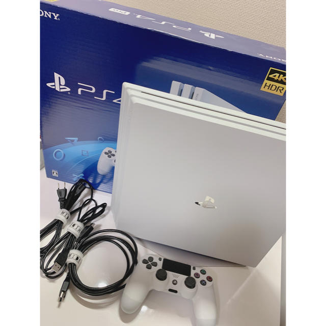 PlayStation 4 Pro グレイシャーホワイト 1TB ps4 本体