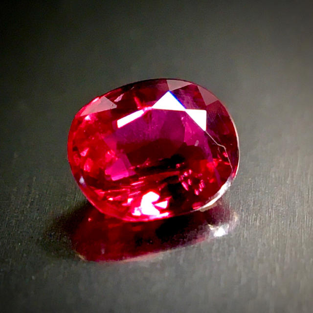 妖艶な”血紅”の宝石 0.2ct 天然 ピジョンブラッド ルビーの+aei.art.br