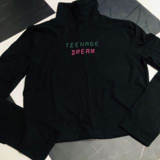 フォーエバートゥエンティーワン(FOREVER 21)のteenage dream 💚💓ハイネック(Tシャツ(長袖/七分))