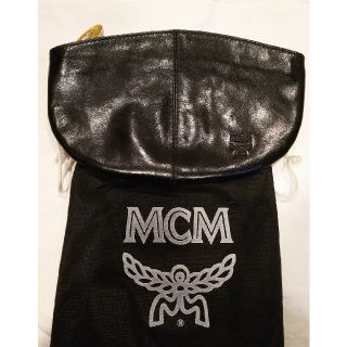 エムシーエム(MCM)のMCM黒クラッチバッグ(クラッチバッグ)