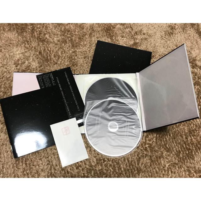 UTADA HIKARU SINGLE COLLECTION VOL.2 エンタメ/ホビーのCD(ポップス/ロック(邦楽))の商品写真