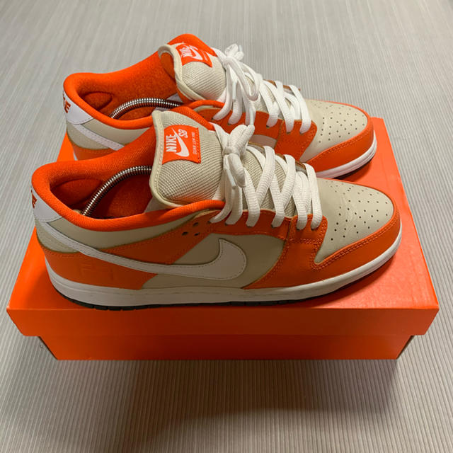 Nike SB Dunk Low “Orange Box” 313170-811