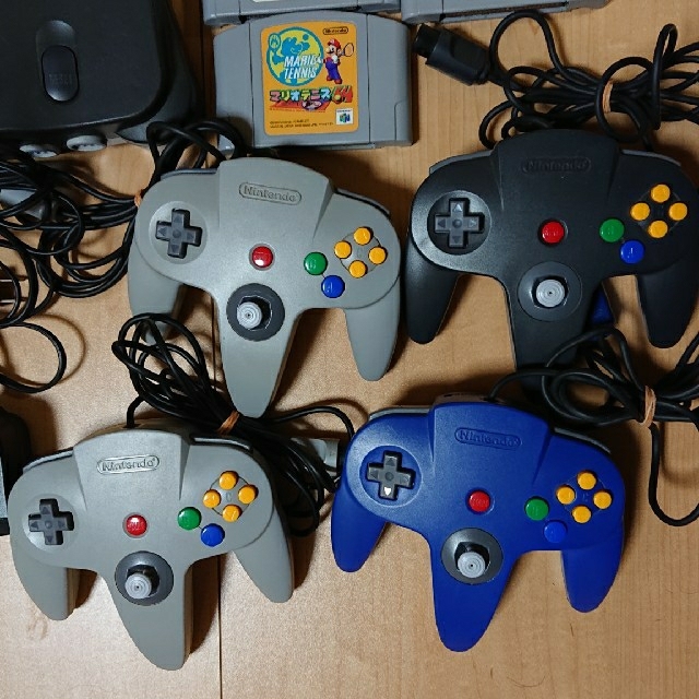 NINTENDO 64(ニンテンドウ64)のニンテンドー64  本体・ソフトセット エンタメ/ホビーのゲームソフト/ゲーム機本体(家庭用ゲーム機本体)の商品写真