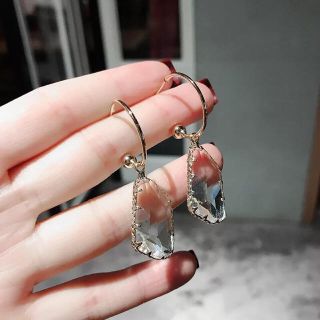 リリーブラウン(Lily Brown)のcrystal ピアス(ピアス)