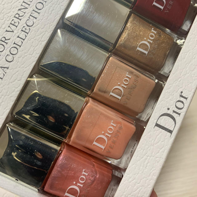 Christian Dior(クリスチャンディオール)のDior ネイル5本セット コスメ/美容のネイル(マニキュア)の商品写真