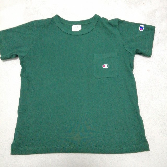 購入者決まってます。　　チャンピオン　グリーン　Tシャツ　140size キッズ/ベビー/マタニティのキッズ服男の子用(90cm~)(Tシャツ/カットソー)の商品写真