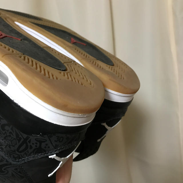 NIKE(ナイキ)のNIKE AIR JORDAN 4 BLACK GUM メンズの靴/シューズ(スニーカー)の商品写真