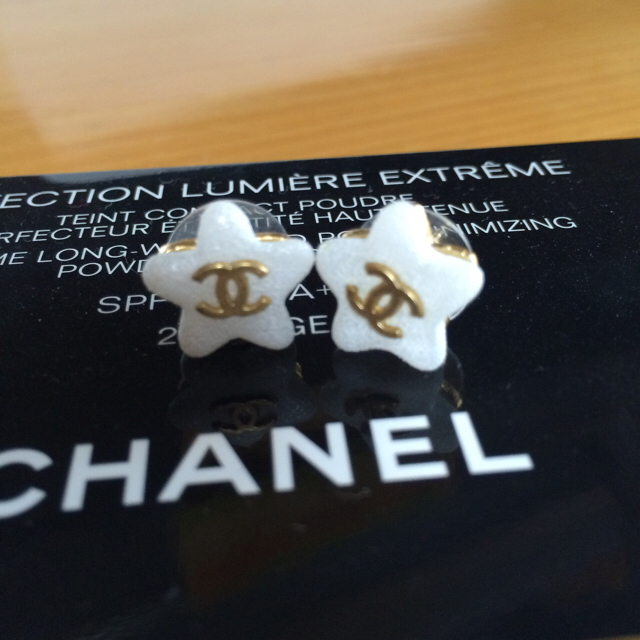 CHANEL(シャネル)のシャネル☆ピアス みくろ様 レディースのアクセサリー(ピアス)の商品写真