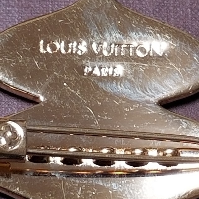 LOUIS VUITTON(ルイヴィトン)の★中古美品  正規品鑑定済 村上隆×ルイヴィトン激レア！超限定ヘアアクセサリー レディースのヘアアクセサリー(バレッタ/ヘアクリップ)の商品写真