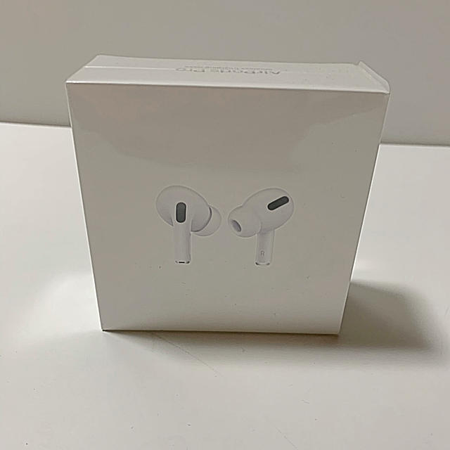 Apple(アップル)のAirPods Pro 新品未使用未開封　MWP22J/A スマホ/家電/カメラのオーディオ機器(ヘッドフォン/イヤフォン)の商品写真