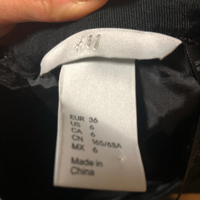 H&M(エイチアンドエム)のタイトスカート レディースのスカート(ひざ丈スカート)の商品写真