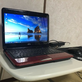 フジツウ(富士通)のノートパソコン(ノートPC)