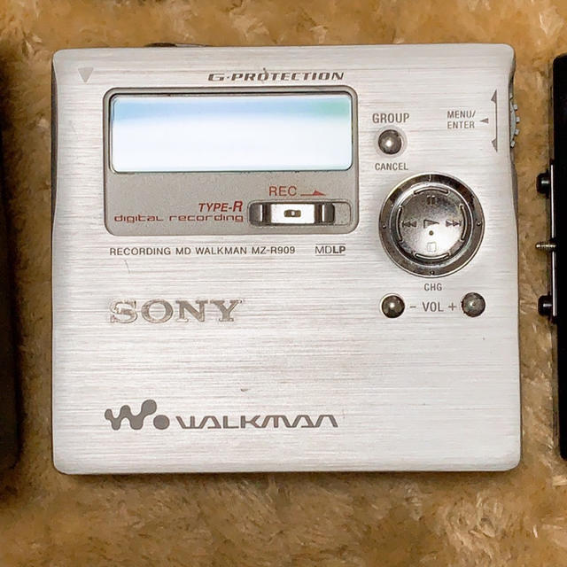 ソニー SONY MDウォークマン MZ-R909