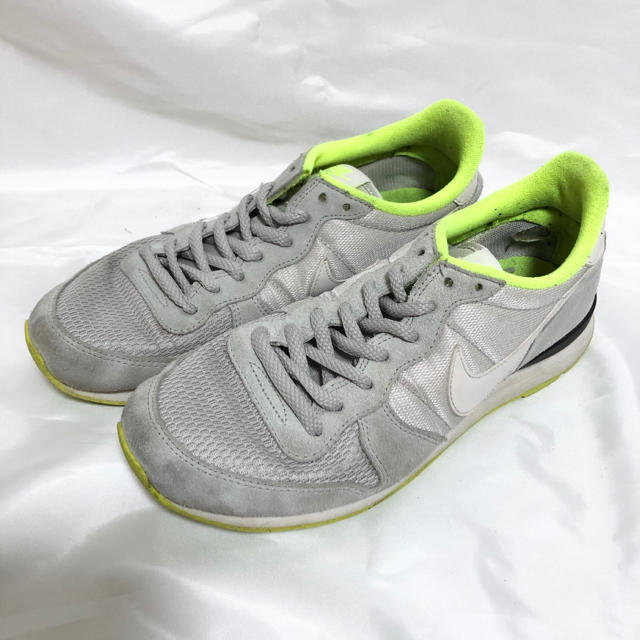 NIKE(ナイキ)のNIKE⭐︎インターナショナリスト⭐︎25.5cm レディースの靴/シューズ(スニーカー)の商品写真